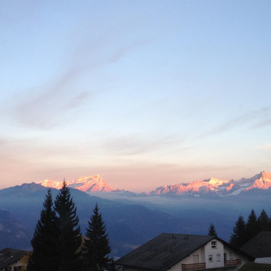 Romantic Chalet-Style Flat With Mountain View Torgon Bagian luar foto