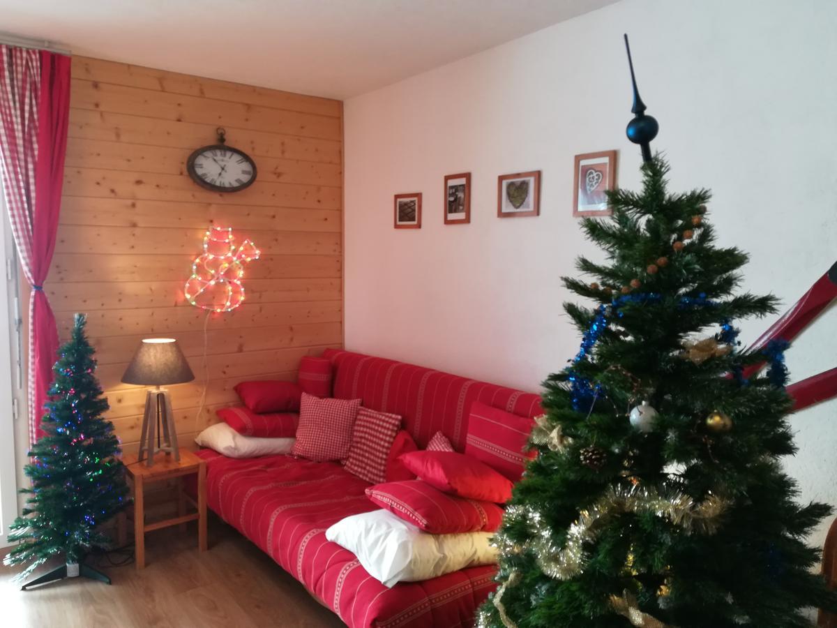 Romantic Chalet-Style Flat With Mountain View Torgon Bagian luar foto
